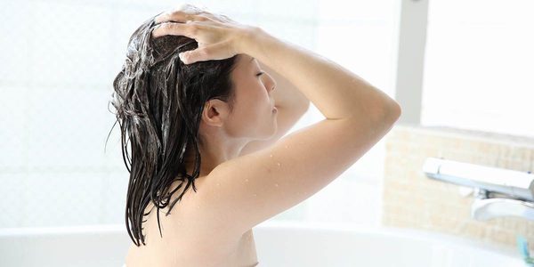 髪に優しいシャンプーの洗い方とは？美しい髪の保ち方を解説